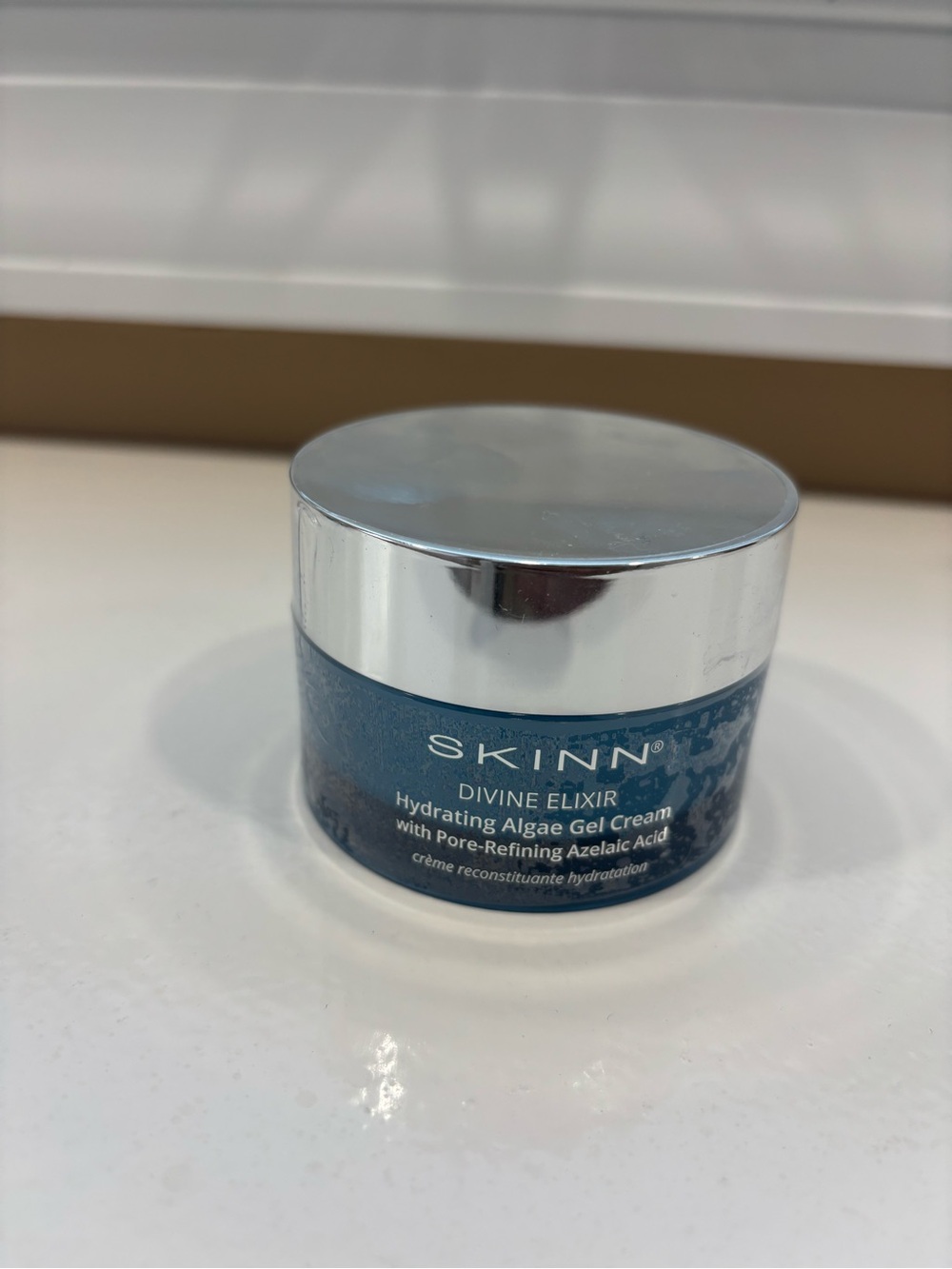 SKINN Divine Elixir Hydrating Algae Gel Cream - Blue & Silver